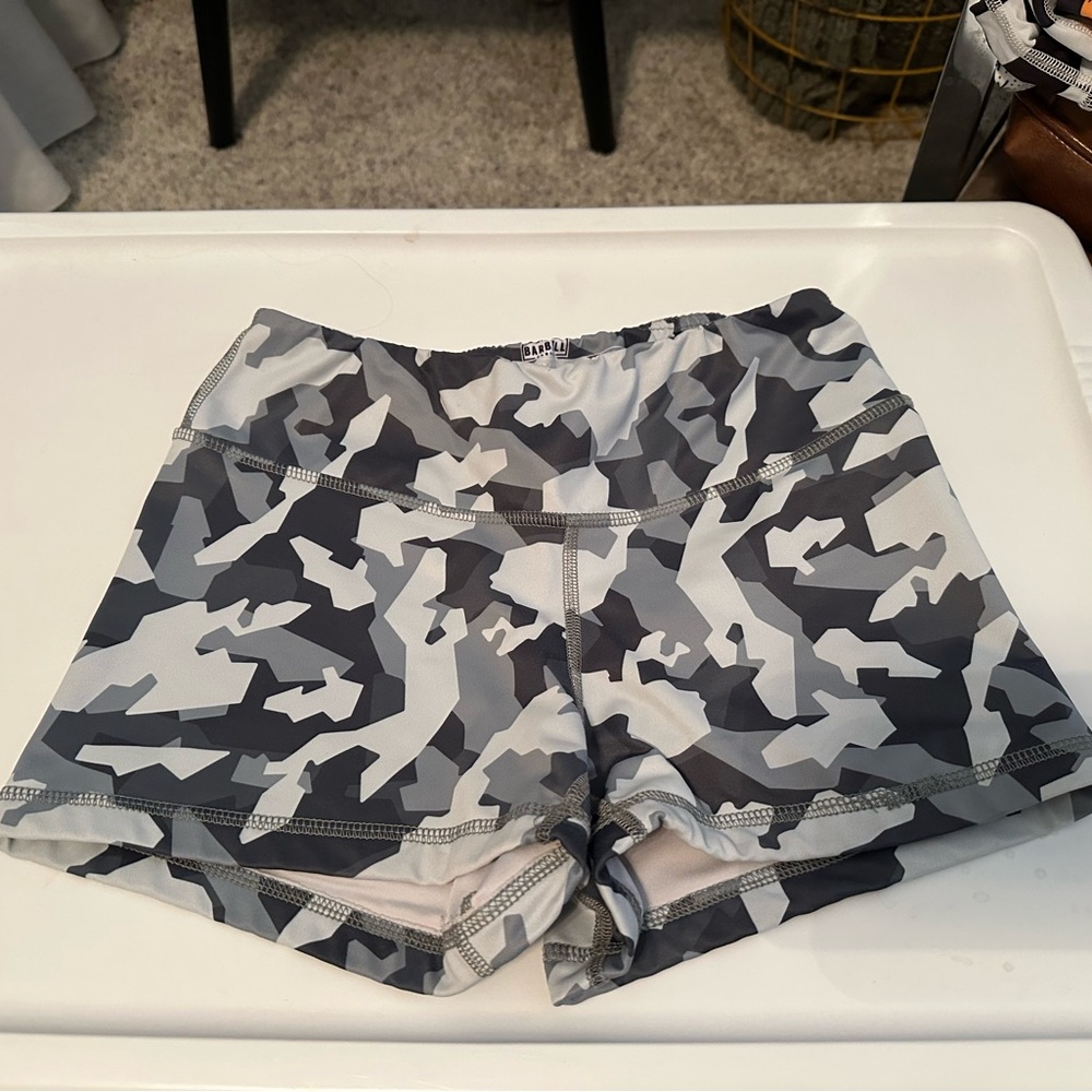 Barbell Cartel Gray geometri camo Shorts